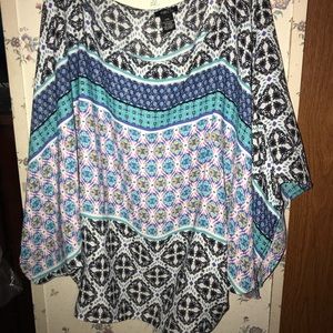 Rue 21 Flowy Blouse 💙💙